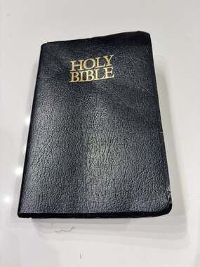 Zondervan Holy Bible New International Version Red Letter Edition